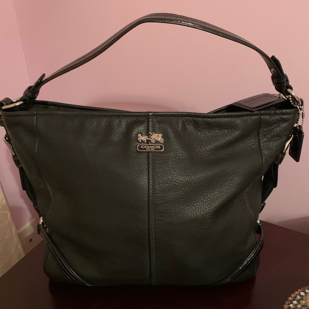 COACH BLACK LEATHER BAG - BRAND NEW WO TAGS